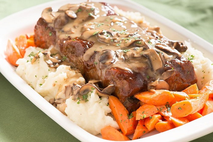 Mushroom Meatloaf with Mushroom Gravy