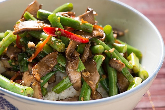 Szechuan Mushroom Stir-Fry with Steamed Rice